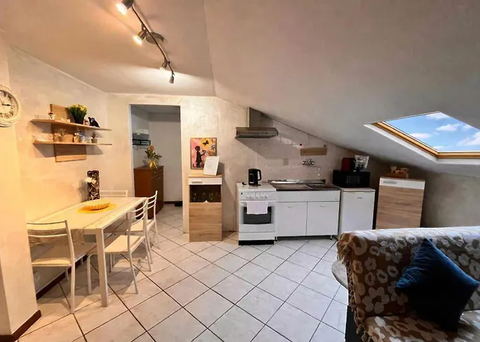 Casa Loues * Asti